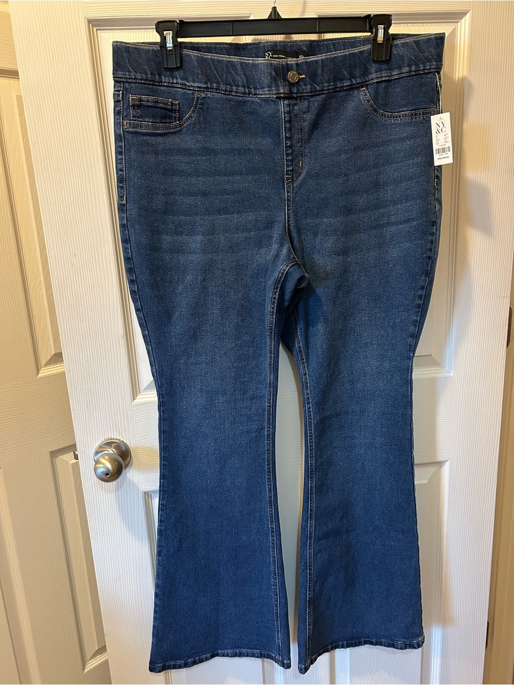 New York & Company NY&C XXL Dark Blue Flare Jeans Pull On Stretch Denim NWT